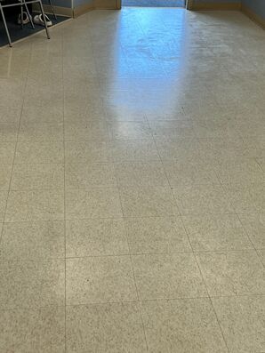 Before and After Floor Cleaning Services in Sauquoit, NY (1)